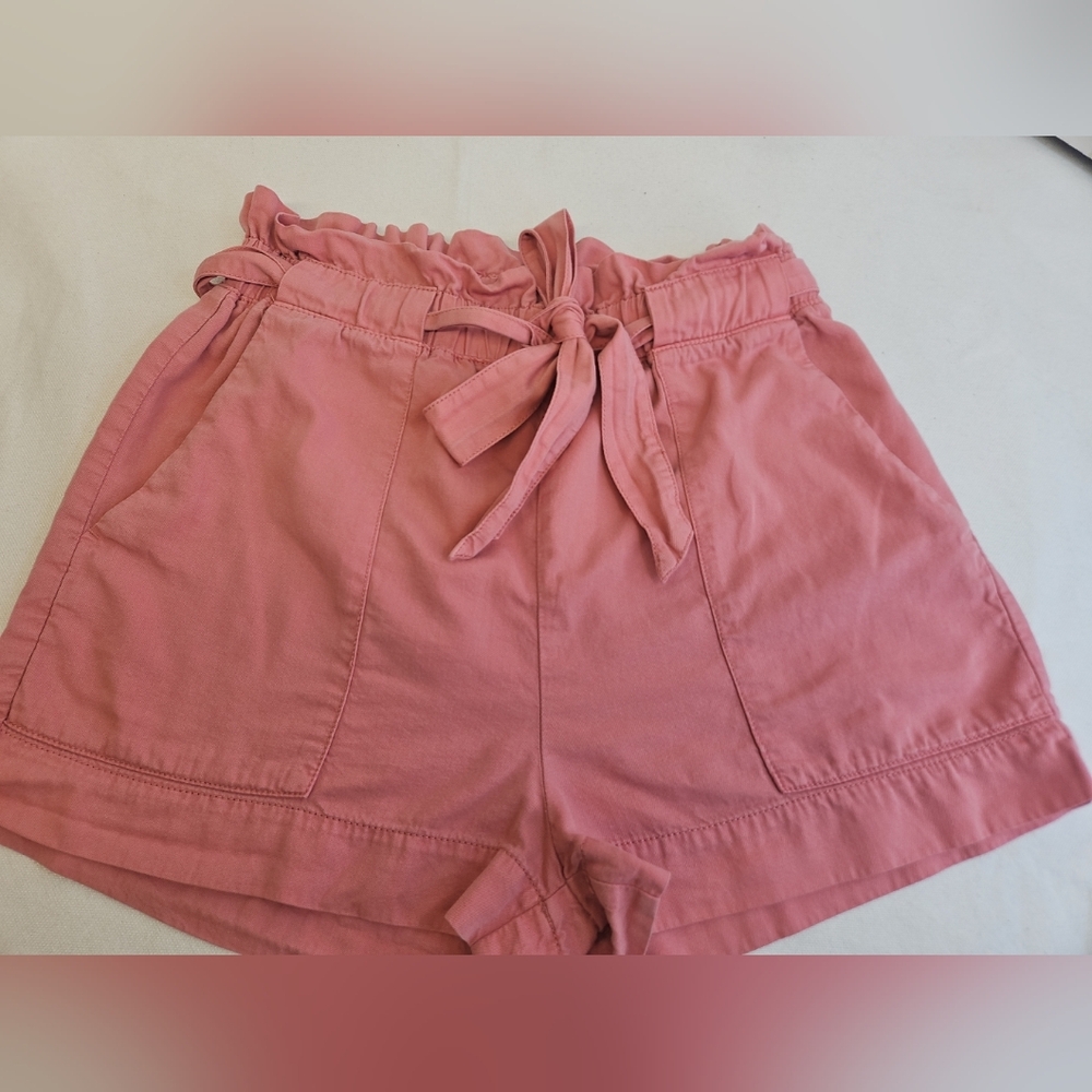 Romeo & Juliet Couture Pink Women Shorts Size M Cotton Blend Pockets Inseam 2"